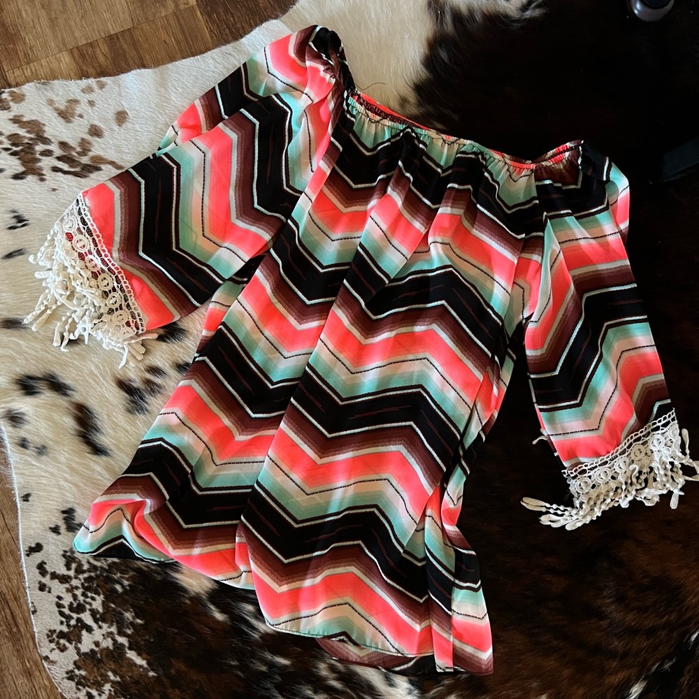Aztec top/tunic - Picture 2 of 2